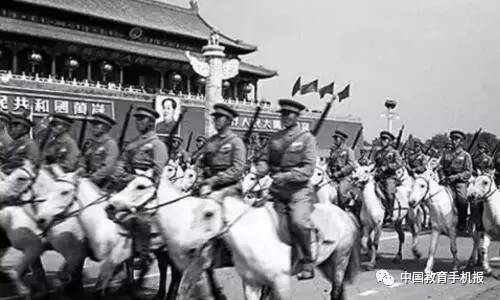 新中国历次阅兵式视频新中国历次阅兵式视频回顾